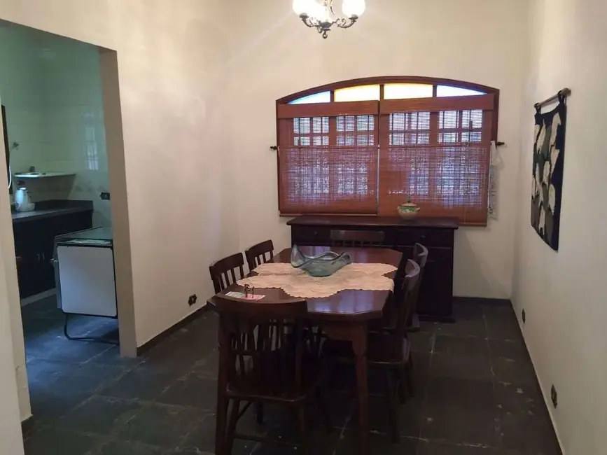 Casa com 3 quartos à venda, 250m2 em Praia Grande - SP - imagem 3 Foto 3 de Casa com 3 quartos à venda, 250m2 em Praia Grande - SP