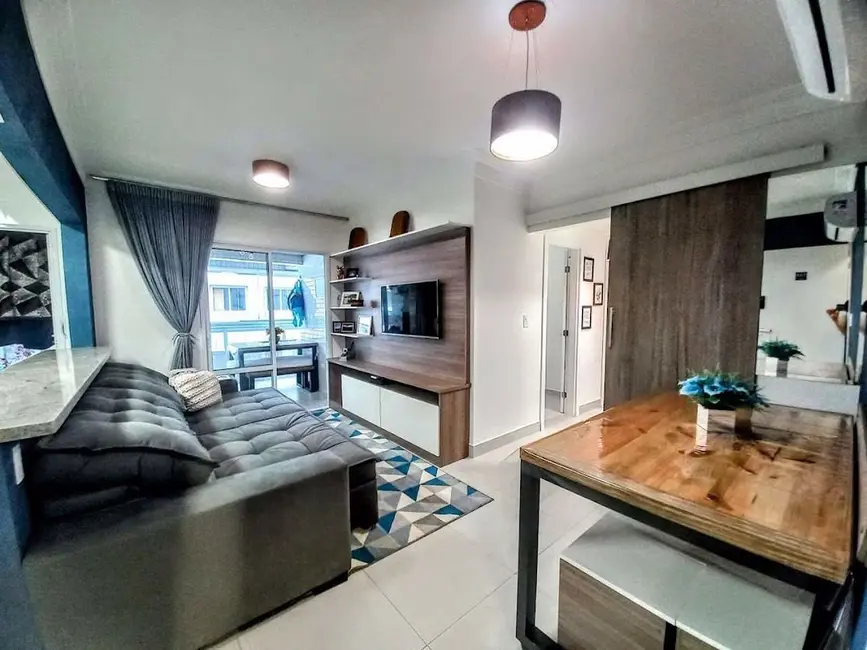Foto 2 de Apartamento com 2 quartos à venda, 77m2 em Canto do Forte, Praia Grande - SP