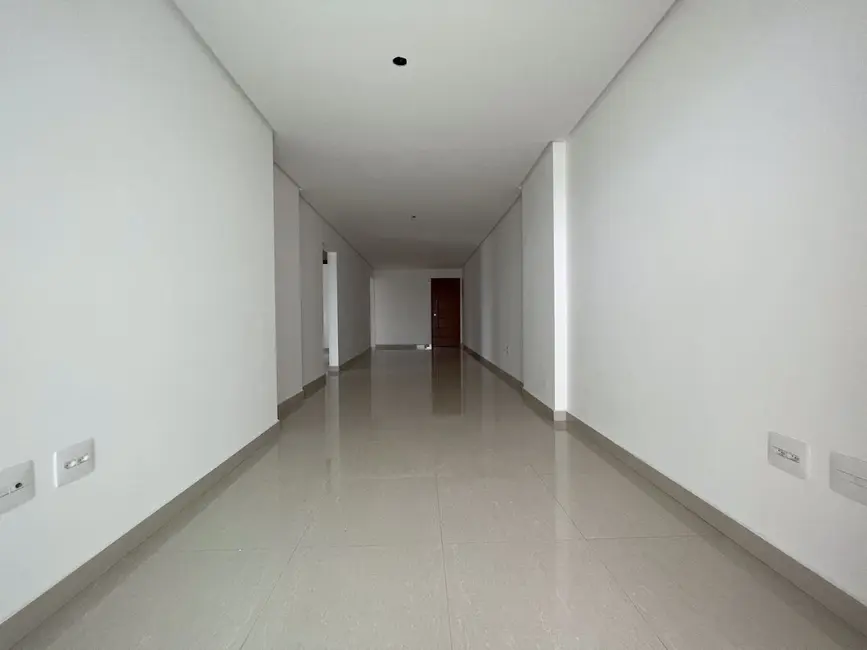 Foto 9 de Apartamento com 3 quartos à venda, 190m2 em Praia Grande - SP