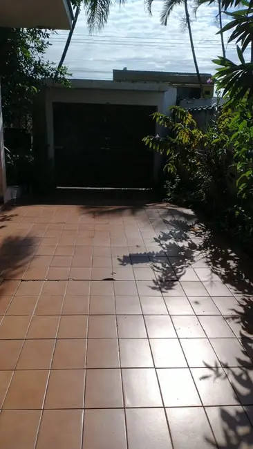 Foto 7 de Sobrado com 4 quartos à venda, 325m2 em Praia Grande - SP