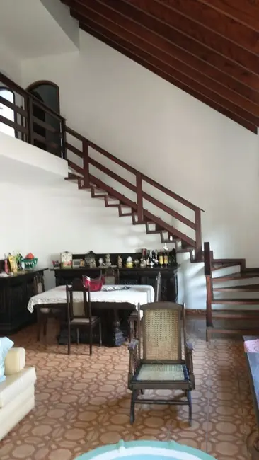 Foto 2 de Sobrado com 4 quartos à venda, 325m2 em Praia Grande - SP