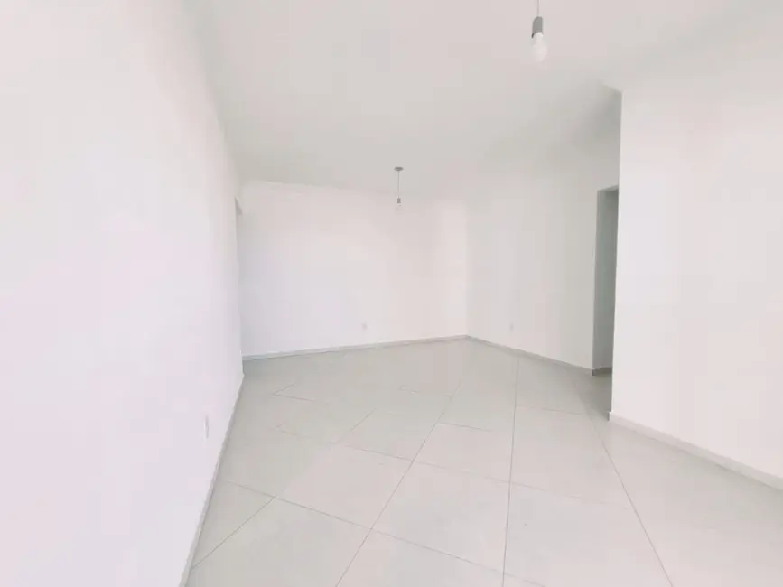 Apartamento com 3 quartos para alugar, 155m2 em Praia Grande - SP - imagem 4 Foto 4 de Apartamento com 3 quartos para alugar, 155m2 em Praia Grande - SP