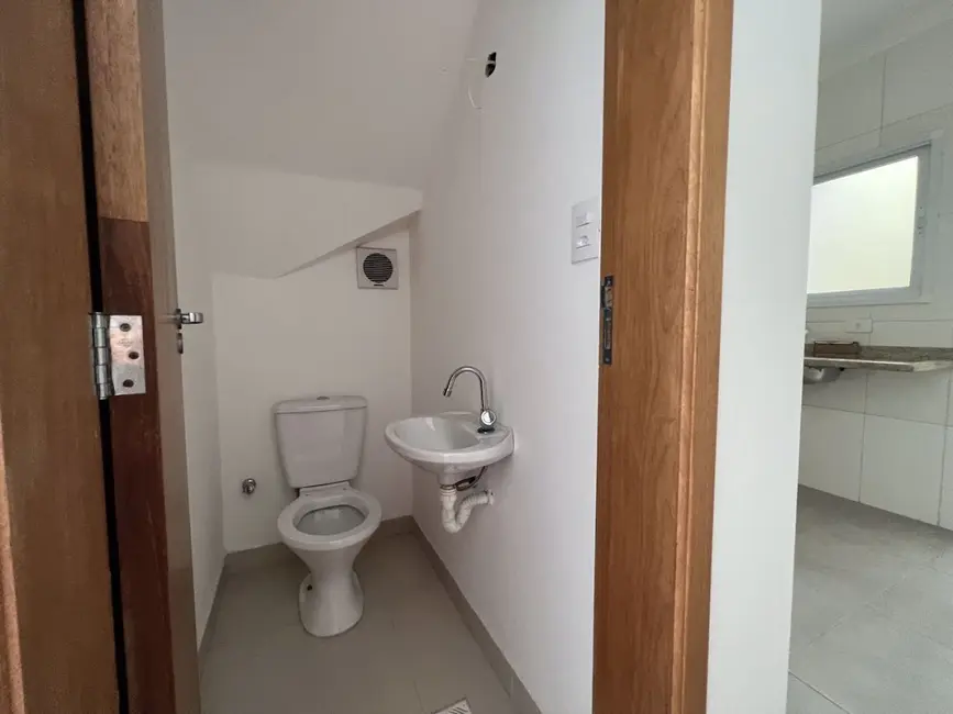 Foto 3 de Casa de Condomínio com 2 quartos à venda, 67m2 em Praia Grande - SP