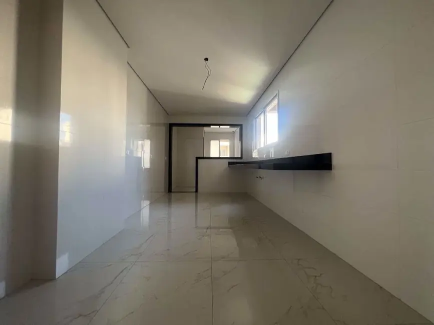 Apartamento com 4 quartos à venda, 248m2 em Canto do Forte, Praia Grande - SP - imagem 8 Foto 8 de Apartamento com 4 quartos à venda, 248m2 em Canto do Forte, Praia Grande - SP