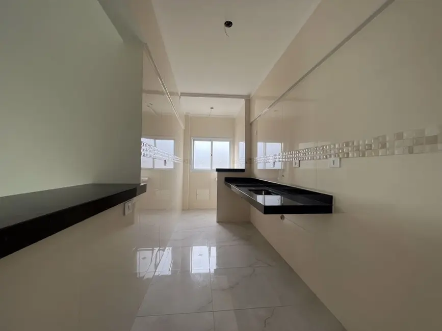 Foto 2 de Apartamento com 2 quartos à venda, 70m2 em Tupi, Praia Grande - SP