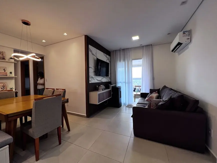 Foto 2 de Apartamento com 3 quartos à venda, 87m2 em Praia Grande - SP