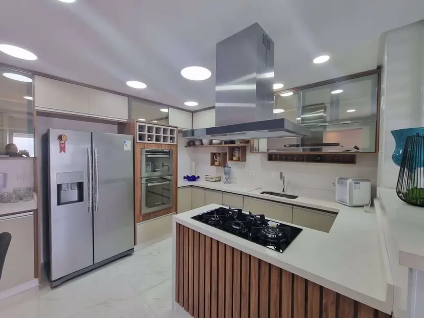 Apartamento com 3 quartos à venda, 148m2 em Praia Grande - SP - imagem 6 Foto 6 de Apartamento com 3 quartos à venda, 148m2 em Praia Grande - SP