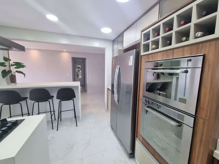 Apartamento com 3 quartos à venda, 148m2 em Praia Grande - SP - imagem 4 Foto 4 de Apartamento com 3 quartos à venda, 148m2 em Praia Grande - SP