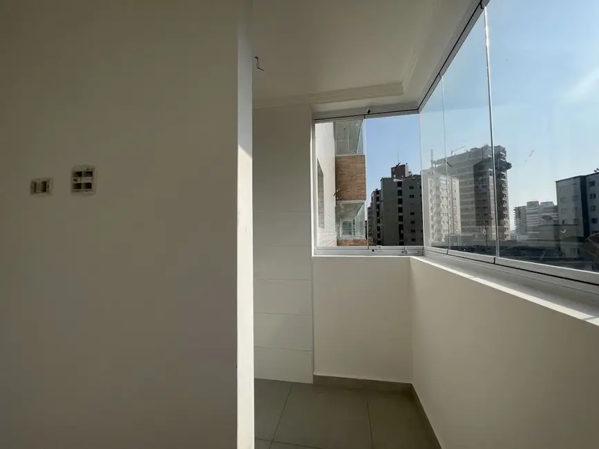 Foto 4 de Apartamento com 1 quarto à venda, 88m2 em Praia Grande - SP