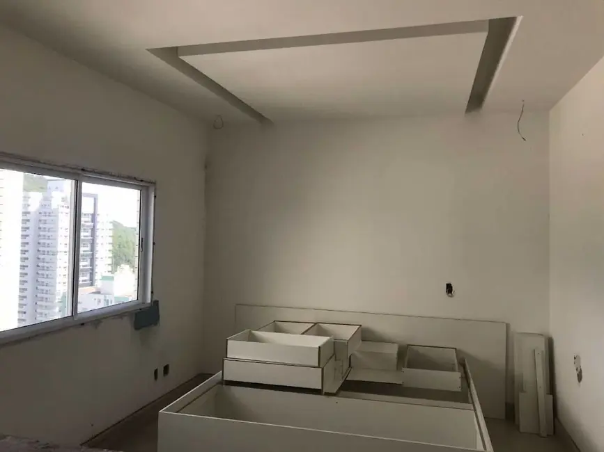 Cobertura com 5 quartos à venda, 640m2 em Canto do Forte, Praia Grande - SP - imagem 8 Foto 8 de Cobertura com 5 quartos à venda, 640m2 em Canto do Forte, Praia Grande - SP