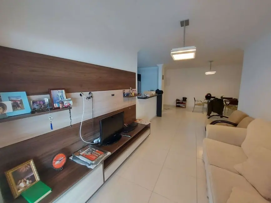 Apartamento com 3 quartos à venda, 131m2 em Aviação, Praia Grande - SP - imagem 2 Foto 2 de Apartamento com 3 quartos à venda, 131m2 em Aviação, Praia Grande - SP