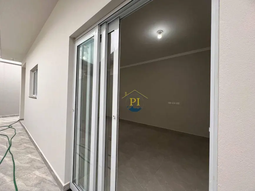 Foto 6 de Casa com 2 quartos à venda, 125m2 em Praia Grande - SP
