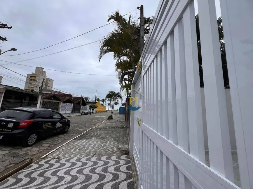 Foto 3 de Casa com 2 quartos à venda, 125m2 em Praia Grande - SP