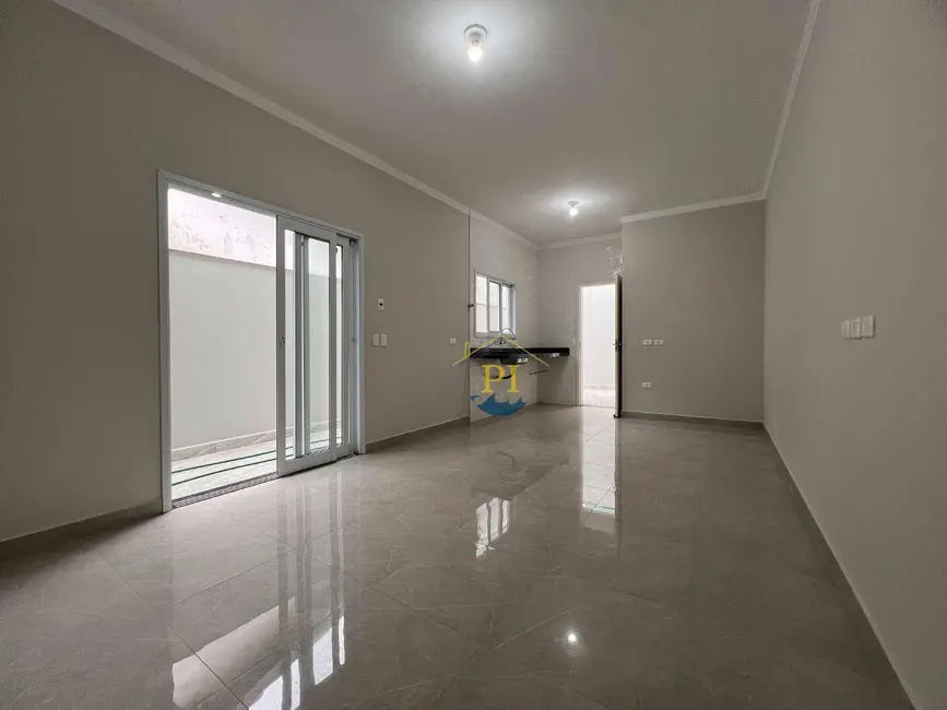 Foto 8 de Casa com 2 quartos à venda, 125m2 em Praia Grande - SP