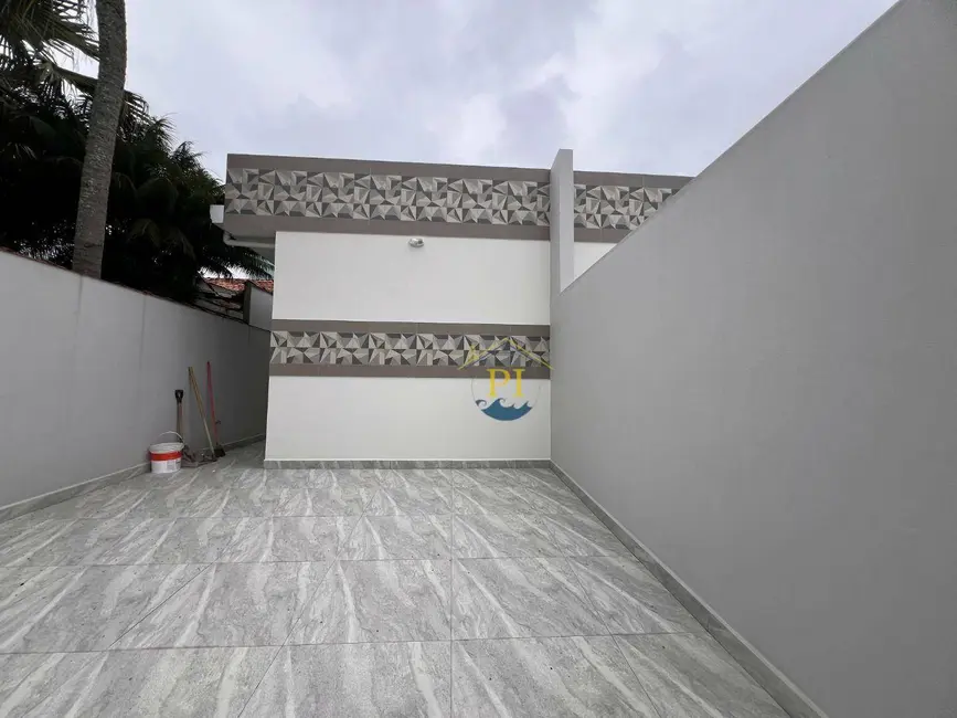 Foto 2 de Casa com 2 quartos à venda, 125m2 em Praia Grande - SP