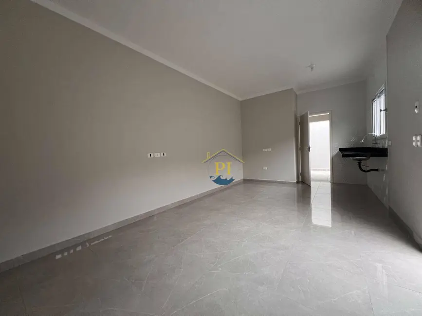 Foto 1 de Casa com 2 quartos à venda, 125m2 em Praia Grande - SP