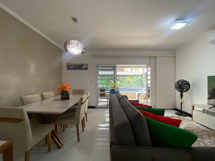 Casa com 3 quartos à venda, 228m2 em Canto do Forte, Praia Grande - SP - imagem 9 Foto 9 de Casa com 3 quartos à venda, 228m2 em Canto do Forte, Praia Grande - SP
