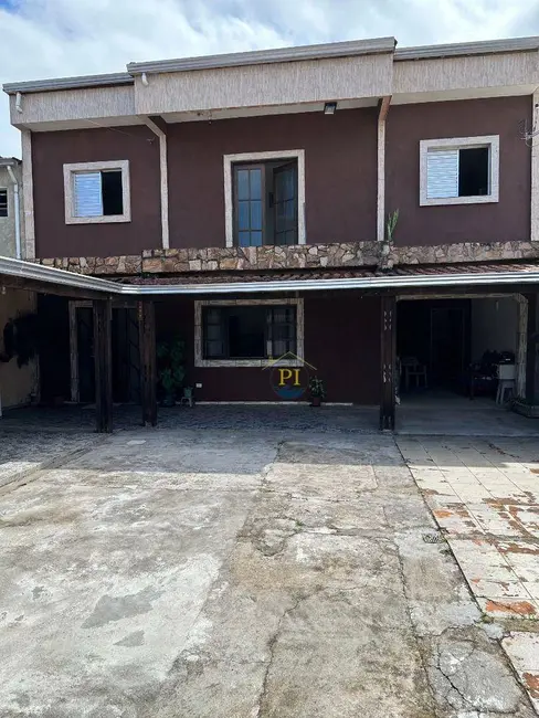 Foto 5 de Casa com 4 quartos à venda, 176m2 em Praia Grande - SP