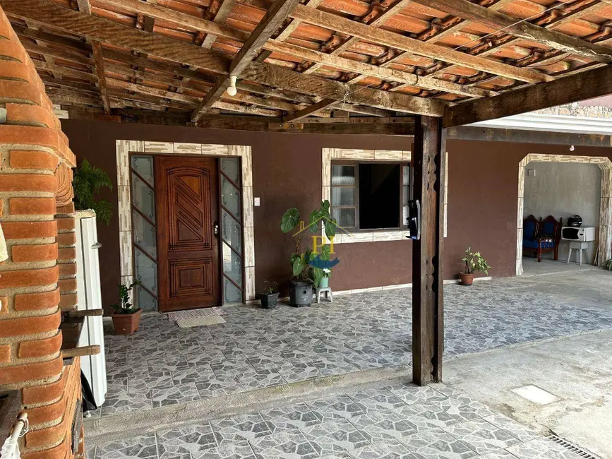 Foto 3 de Casa com 4 quartos à venda, 176m2 em Praia Grande - SP