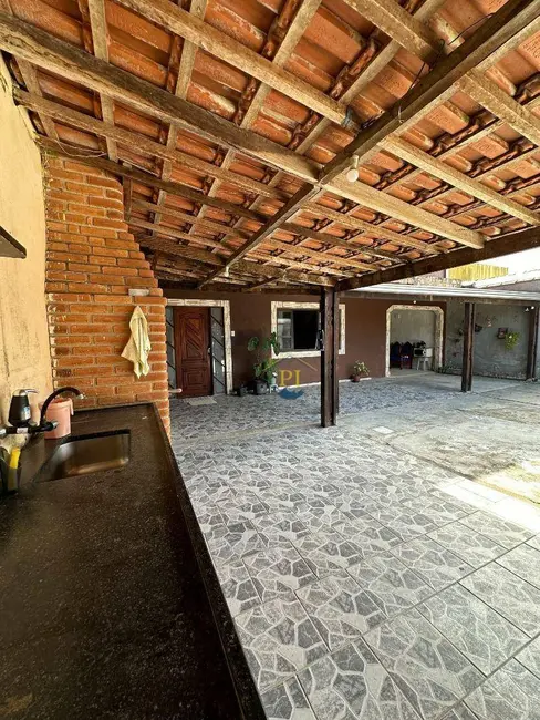 Foto 9 de Casa com 4 quartos à venda, 176m2 em Praia Grande - SP