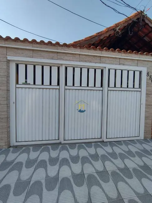 Foto 2 de Casa com 3 quartos à venda, 150m2 em Mirim, Praia Grande - SP