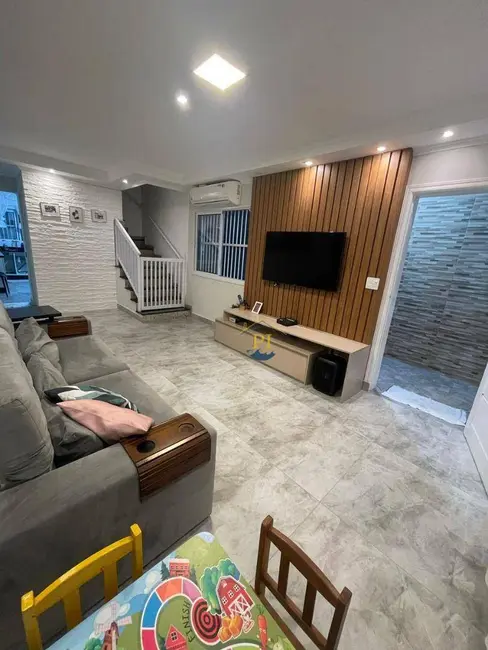 Foto 3 de Casa com 3 quartos à venda, 105m2 em Tupi, Praia Grande - SP