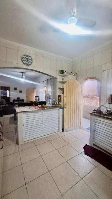 Casa com 3 quartos à venda em Praia Grande - SP - imagem 6 Foto 6 de Casa com 3 quartos à venda em Praia Grande - SP