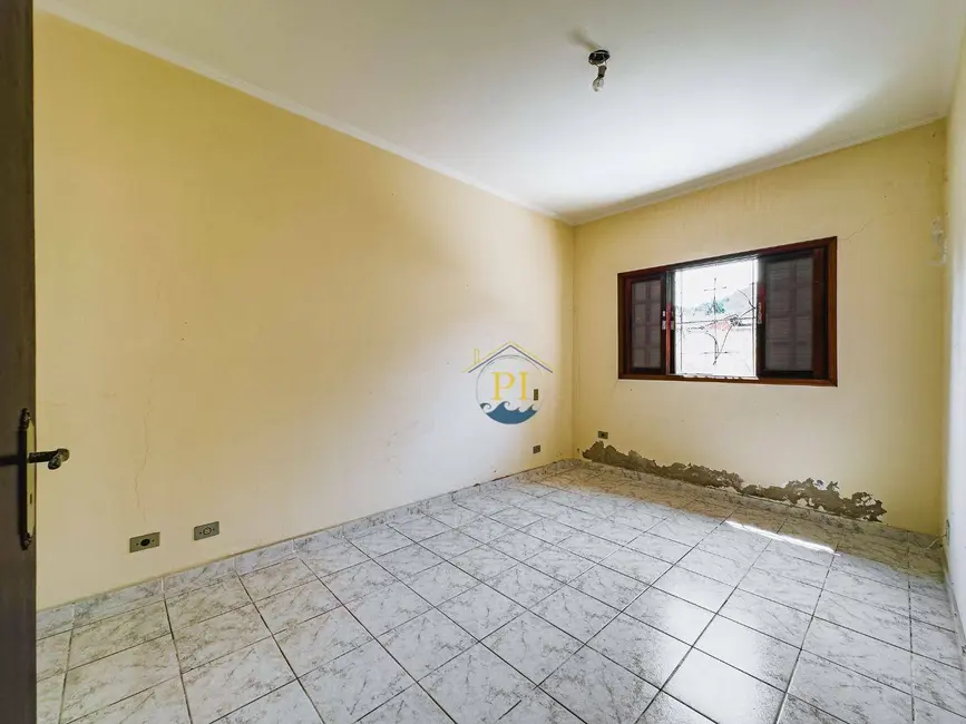 Casa com 2 quartos à venda, 225m2 em Canto do Forte, Praia Grande - SP - imagem 7 Foto 7 de Casa com 2 quartos à venda, 225m2 em Canto do Forte, Praia Grande - SP