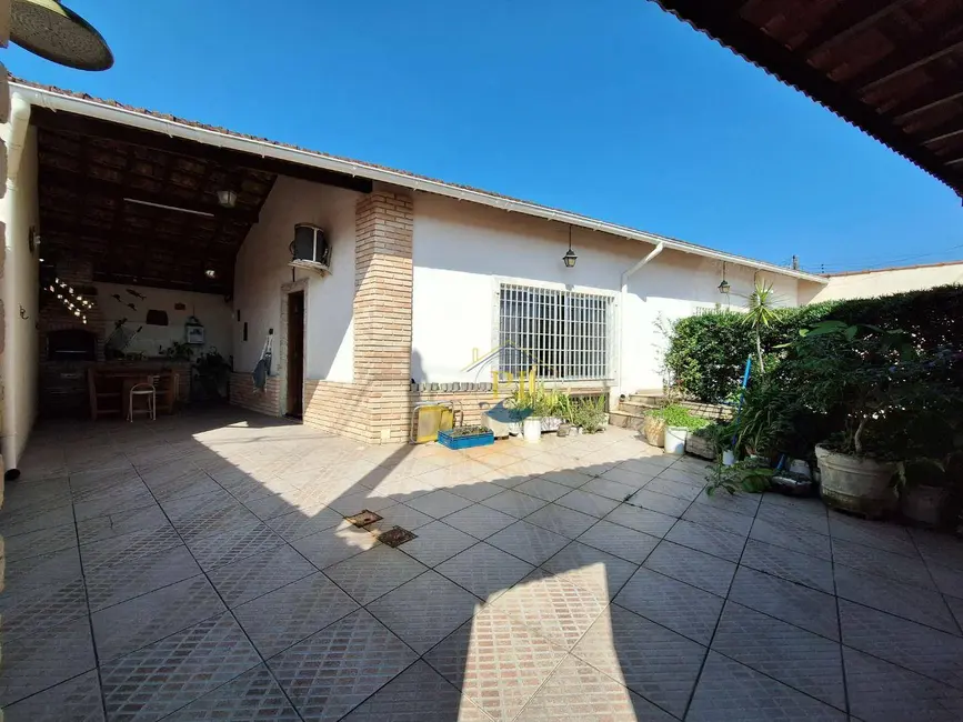 Foto 3 de Casa com 2 quartos à venda, 168m2 em Praia Grande - SP