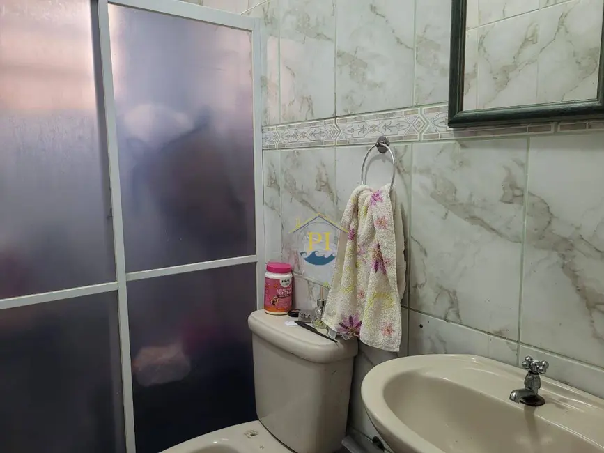 Casa com 3 quartos à venda, 184m2 em Ocian, Praia Grande - SP - imagem 9 Foto 9 de Casa com 3 quartos à venda, 184m2 em Ocian, Praia Grande - SP