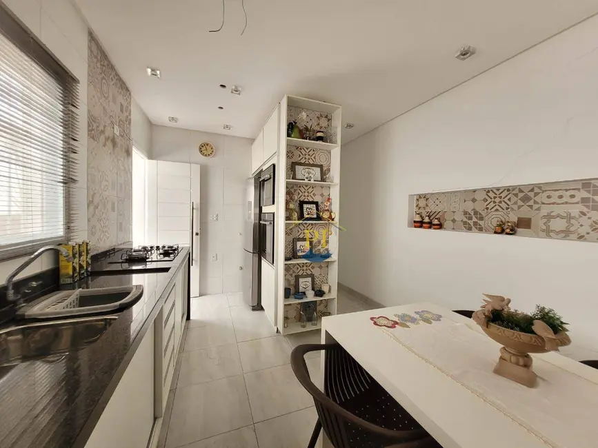 Foto 9 de Casa com 3 quartos à venda, 200m2 em Aviação, Praia Grande - SP