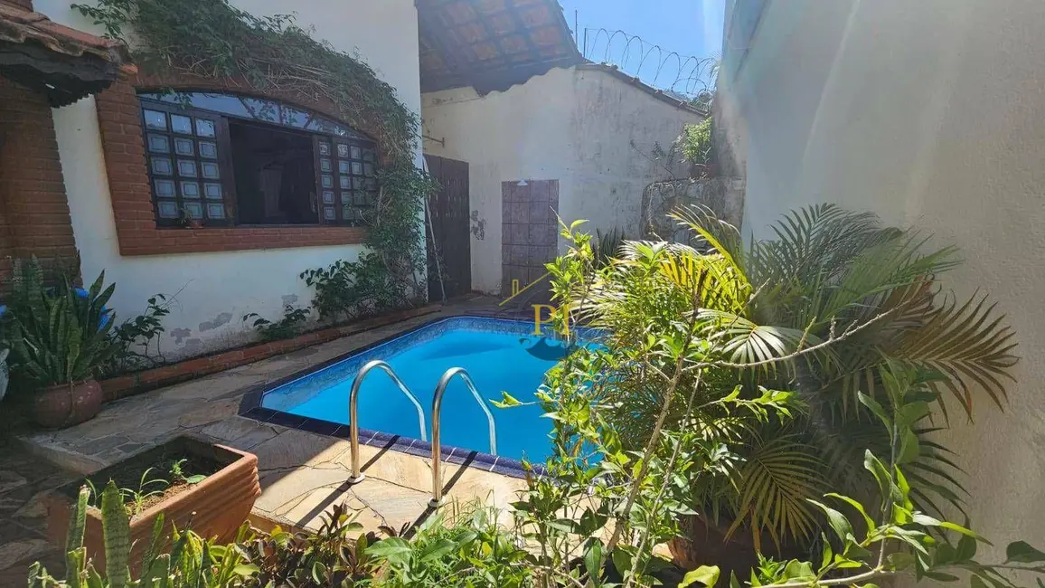 Foto 1 de Casa com 3 quartos à venda, 165m2 em Canto do Forte, Praia Grande - SP