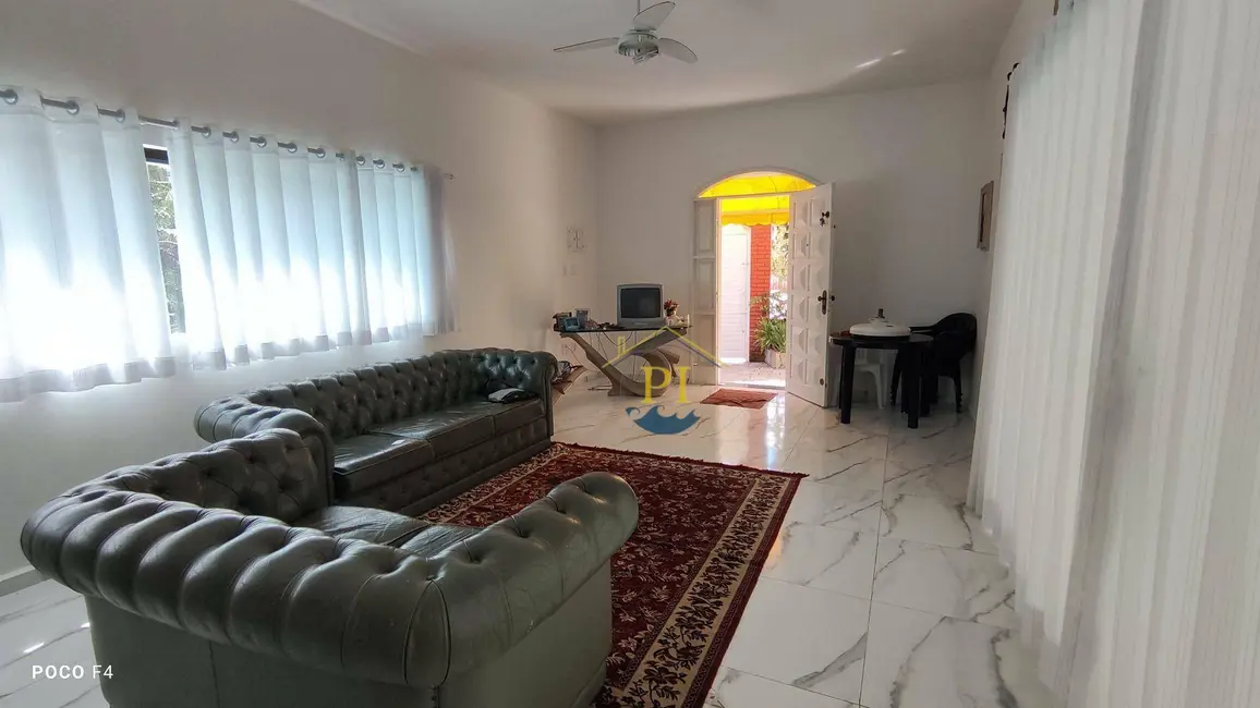 Foto 2 de Casa com 3 quartos à venda, 360m2 em Praia Grande - SP