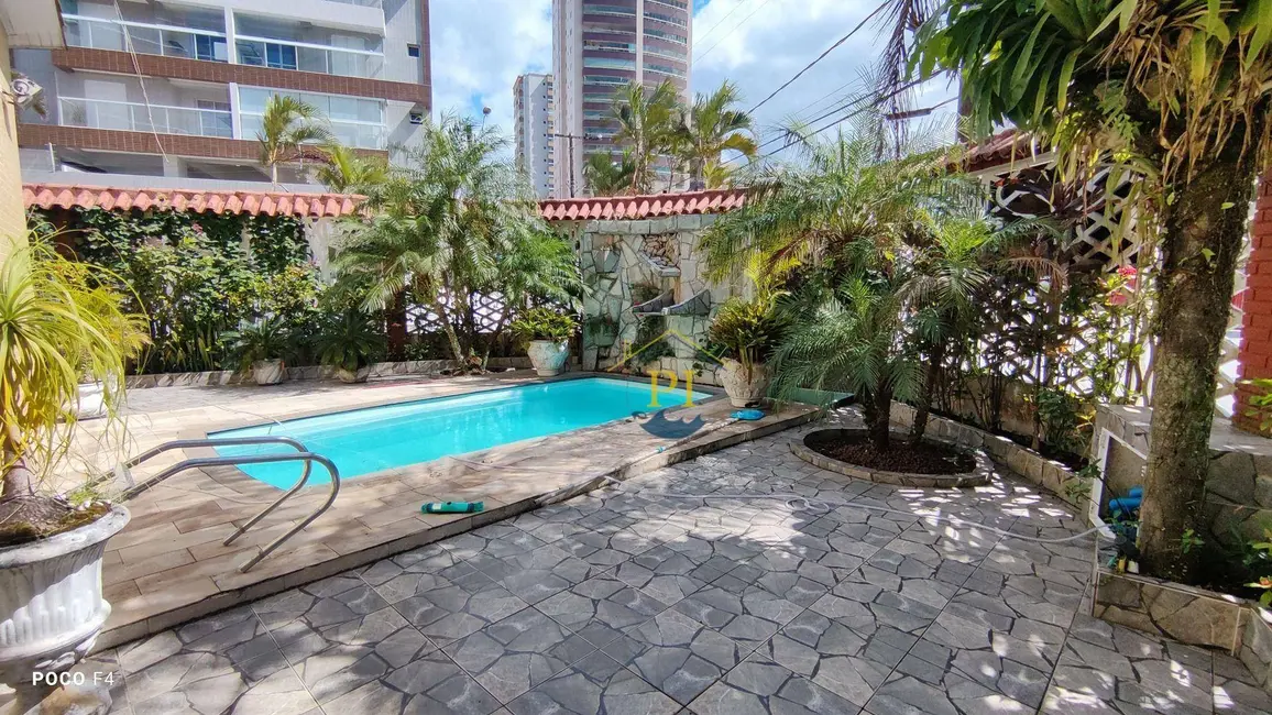 Foto 1 de Casa com 3 quartos à venda, 360m2 em Praia Grande - SP