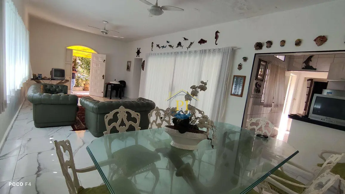 Foto 4 de Casa com 3 quartos à venda, 360m2 em Praia Grande - SP