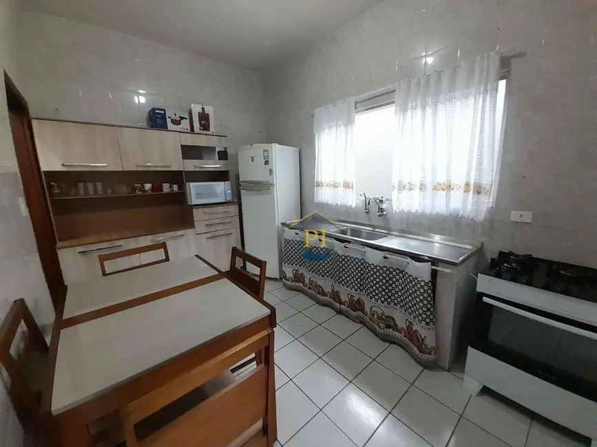 Foto 1 de Casa com 4 quartos à venda, 250m2 em Praia Grande - SP