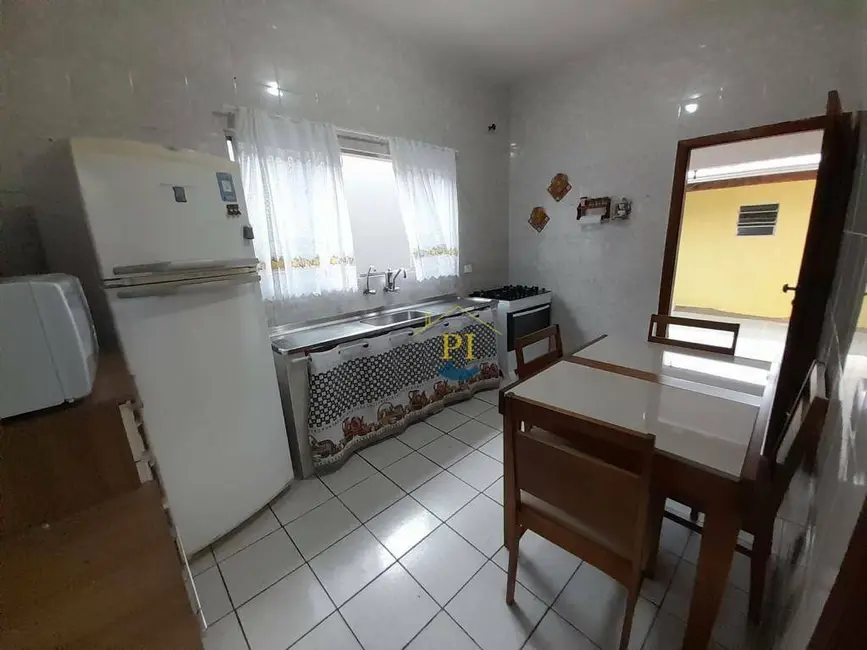 Foto 2 de Casa com 4 quartos à venda, 250m2 em Praia Grande - SP