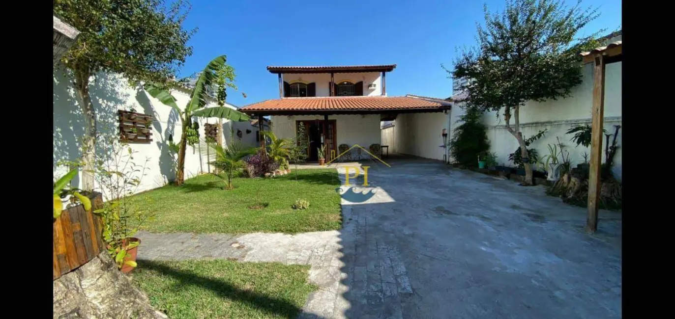 Casa com 5 quartos à venda, 200m2 em Canto do Forte, Praia Grande - SP - imagem 3 Foto 3 de Casa com 5 quartos à venda, 200m2 em Canto do Forte, Praia Grande - SP