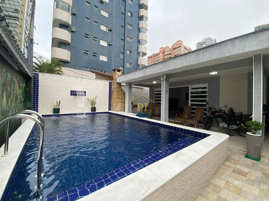 Foto 2 de Casa com 3 quartos à venda, 228m2 em Canto do Forte, Praia Grande - SP