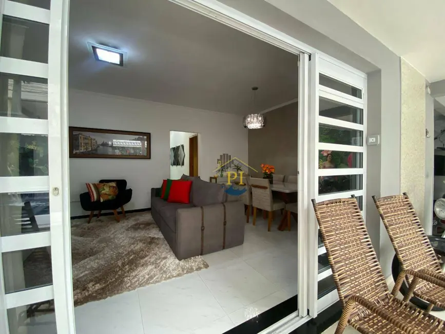 Foto 5 de Casa com 3 quartos à venda, 228m2 em Canto do Forte, Praia Grande - SP