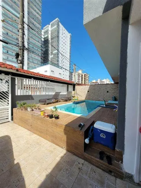 Sobrado com 3 quartos à venda, 100m2 em Praia Grande - SP - imagem 4 Foto 4 de Sobrado com 3 quartos à venda, 100m2 em Praia Grande - SP