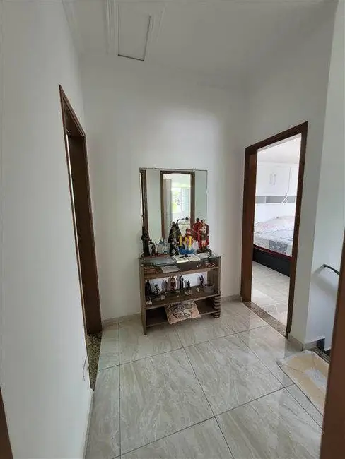 Sobrado com 3 quartos à venda, 100m2 em Praia Grande - SP - imagem 9 Foto 9 de Sobrado com 3 quartos à venda, 100m2 em Praia Grande - SP