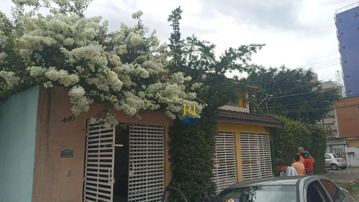 Foto 3 de Casa com 5 quartos à venda, 210m2 em Aviação, Praia Grande - SP