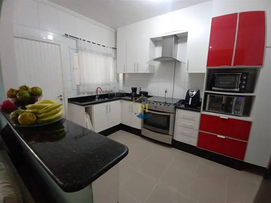 Foto 5 de Casa com 3 quartos à venda, 264m2 em Tupi, Praia Grande - SP