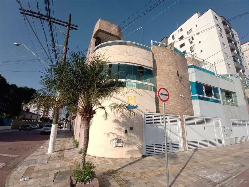 Foto 1 de Casa com 3 quartos à venda, 264m2 em Tupi, Praia Grande - SP