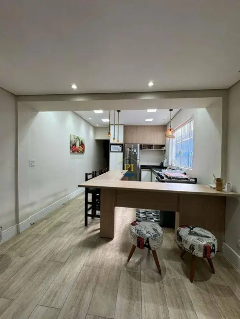 Foto 3 de Casa com 4 quartos à venda, 140m2 em Aviação, Praia Grande - SP