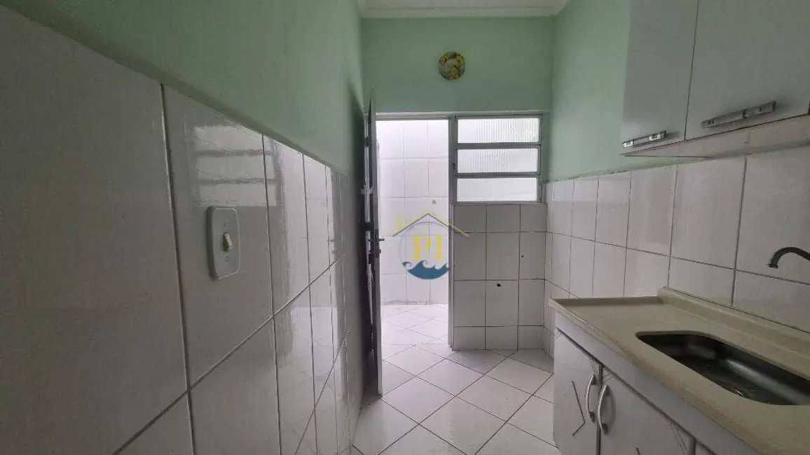 Casa com 1 quarto à venda, 60m2 em Praia Grande - SP - imagem 7 Foto 7 de Casa com 1 quarto à venda, 60m2 em Praia Grande - SP