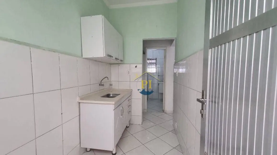 Casa com 1 quarto à venda, 60m2 em Praia Grande - SP - imagem 8 Foto 8 de Casa com 1 quarto à venda, 60m2 em Praia Grande - SP