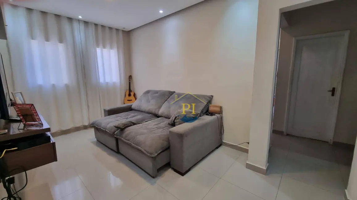 Foto 2 de Casa com 2 quartos à venda, 75m2 em Aviação, Praia Grande - SP