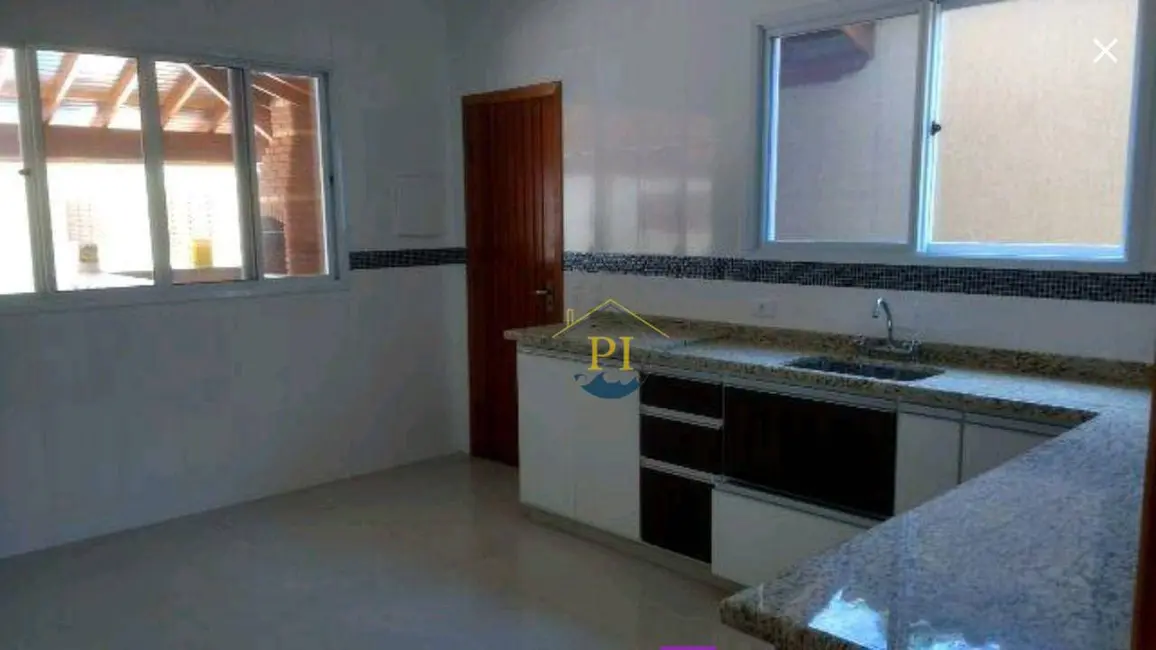 Foto 8 de Sobrado com 5 quartos à venda, 358m2 em Praia Grande - SP